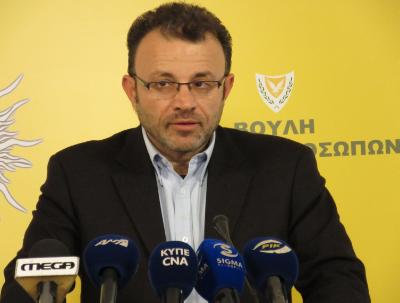 ΠΡΟΕΔΡΟΣ ΚΟΙΝΟΒΟΥΛΕΥΤΙΚΗΣ ΕΠΙΤΡΟΠΗΣ ΝΟΜΙΚΩΝ Σ. ΣΑΜΨΩΝ