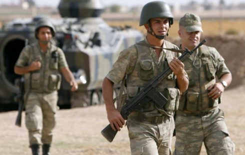 ΣΥΡΙΑ, ΣΥΡΙΑΚΟΣ ΣΤΡΑΤΟΣ ΚΟΝΤΑ ΣΤΑ ΤΟΥΡΚΙΚΑ ΣΥΝΟΡΑ