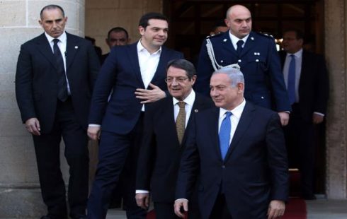 ΤΡΙΜΕΡΗΣ